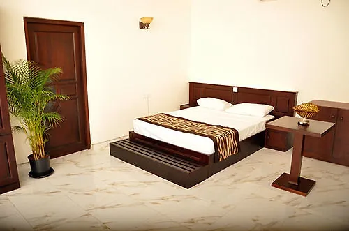 Cafe Aroma Inn Kandy Hotel